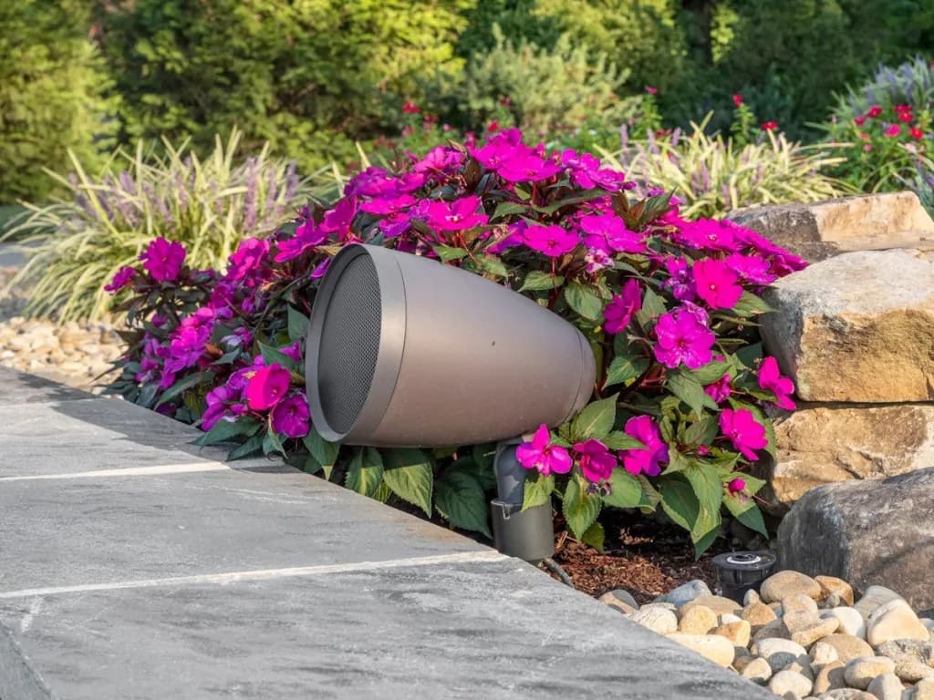 landscape speaker in flowers